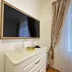 Caka Street Royal 42 Apartmán *