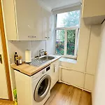 Caka Street Royal 42 Apartmán *