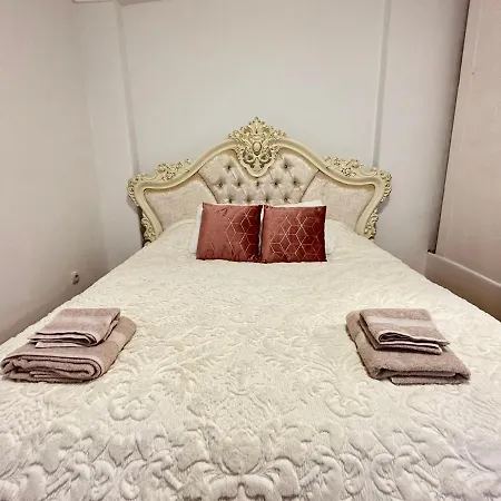 Caka Street Royal 42 *