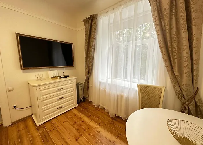 Caka Street Royal 42 *