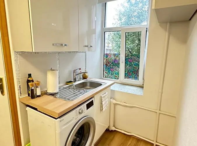 Caka Street Royal 42 Apartment *